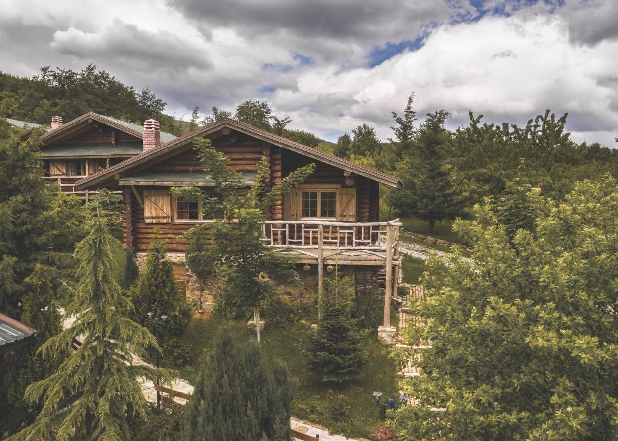 Sfendamos Wood Village