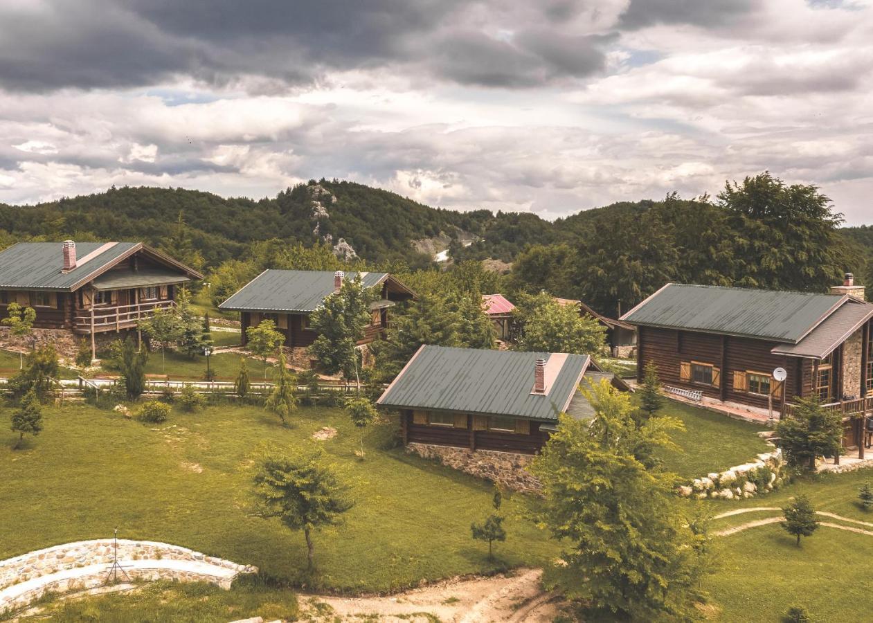 Sfendamos Wood Village Hotel 3*