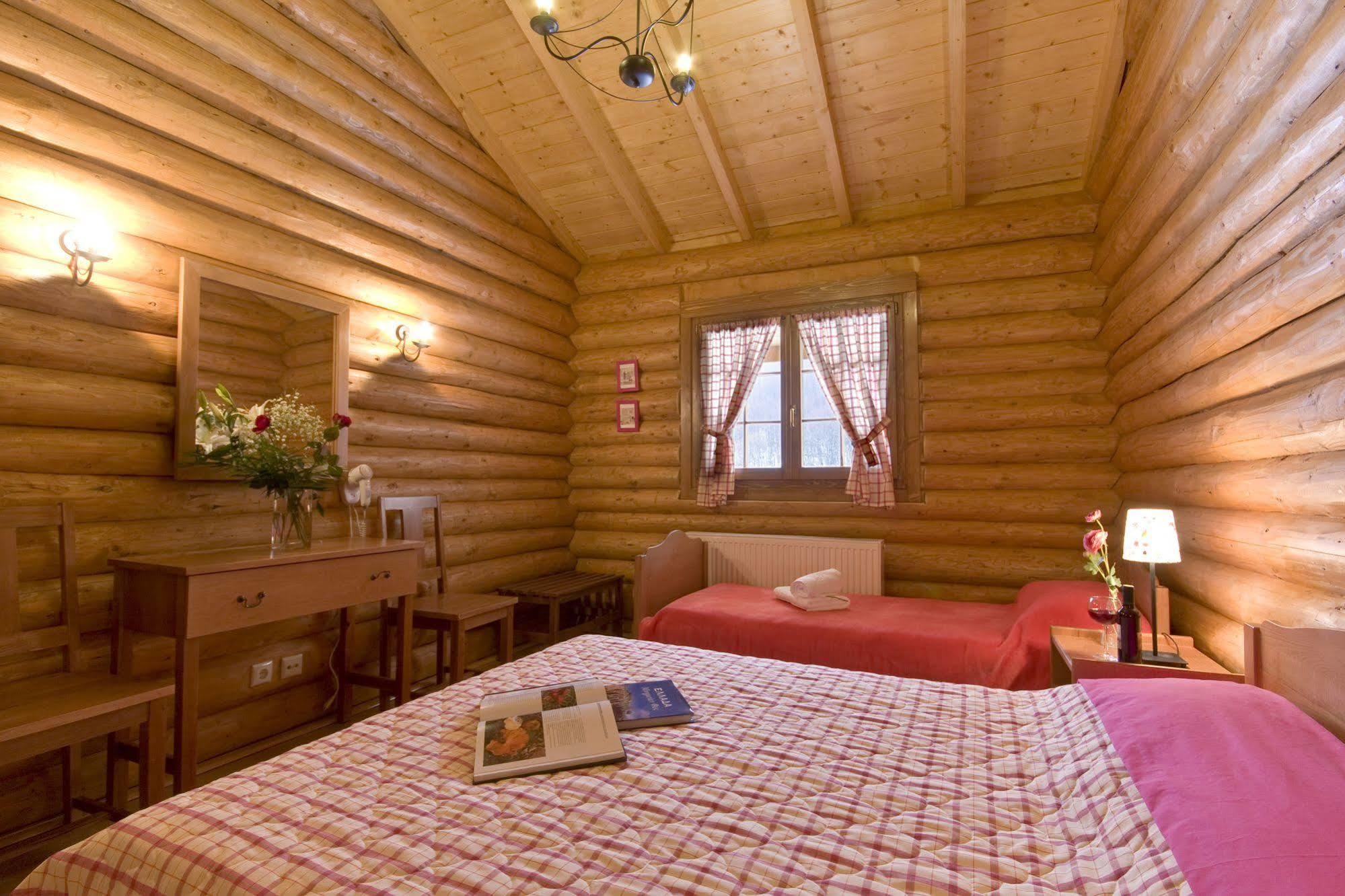 Hotel Sfendamos Wood Village