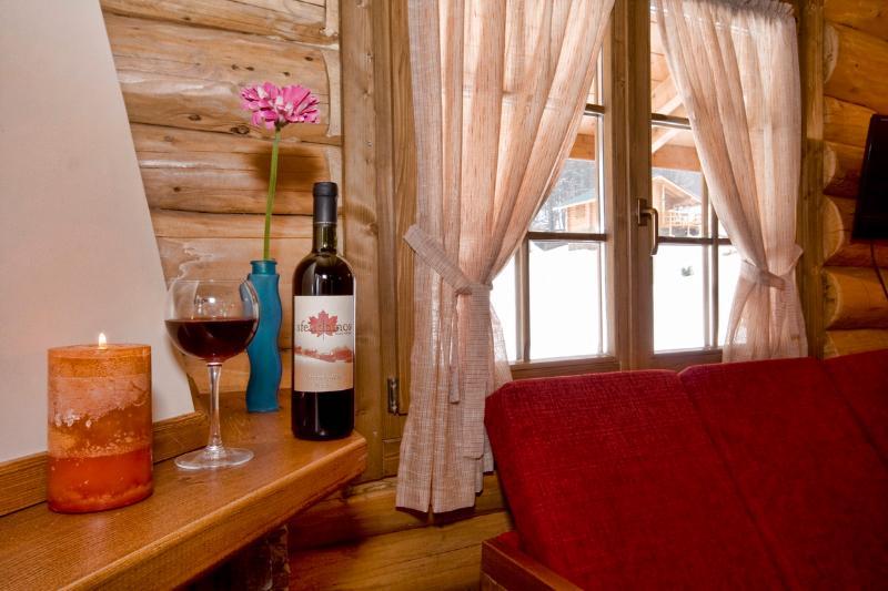 Sfendamos Wood Village Hotel 3*