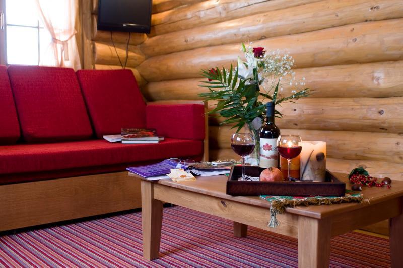 Hotel Sfendamos Wood Village